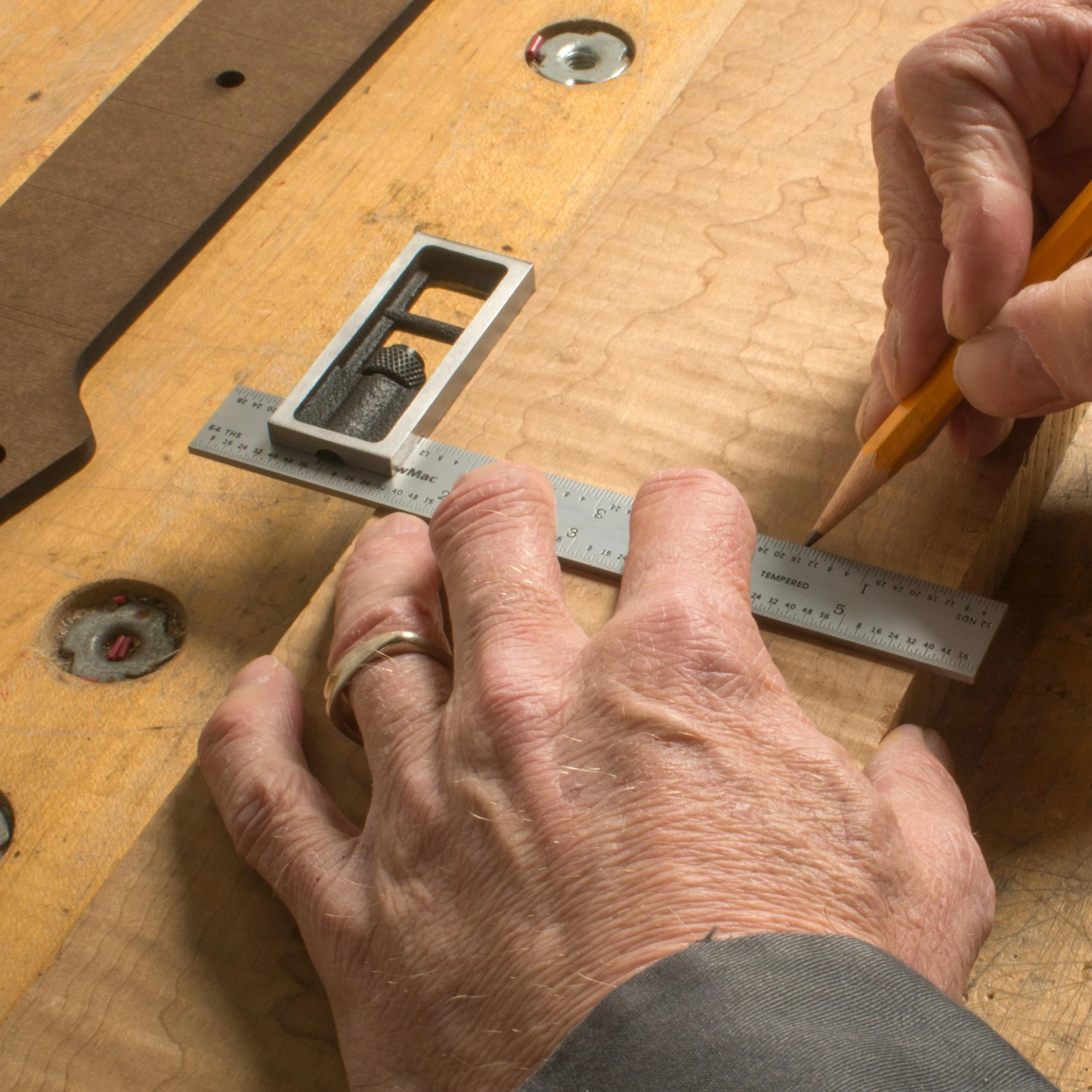 StewMac Precision Double Square - StewMac 3 StewMac Precision Double Square - StewMac - Image 3